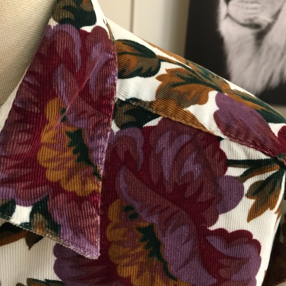 Eddie Bauer Berry and Burnt Umber Button Up - Picture 2 of 8